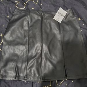 Forever21 faux leather skirt